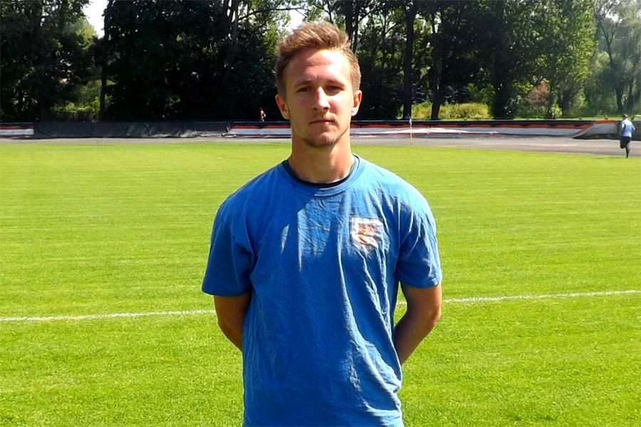 Adrian Sitek rozgląda się za nowym klubem. W ubiegłym sezonie bronił barw Karpat Krosno (fot. karpatykrosno.net)