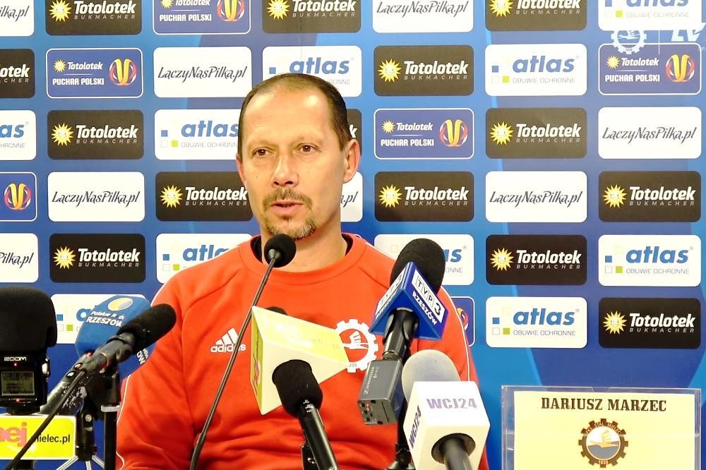 Dariusz Marzec jest zadowolony z pracy jaką wykonują jego piłkarze. (fot. archiwum)