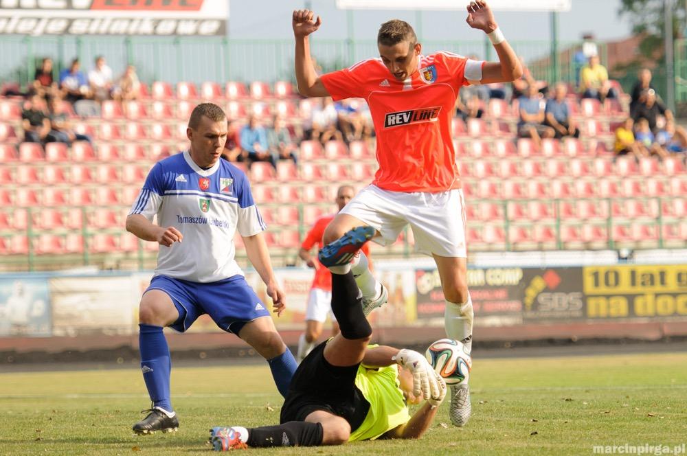 Bartłomiej Buczek (w pomarańczowej koszulce) rozpoczyna dziś treningi z Resovią (fot. Marcin Pirga)