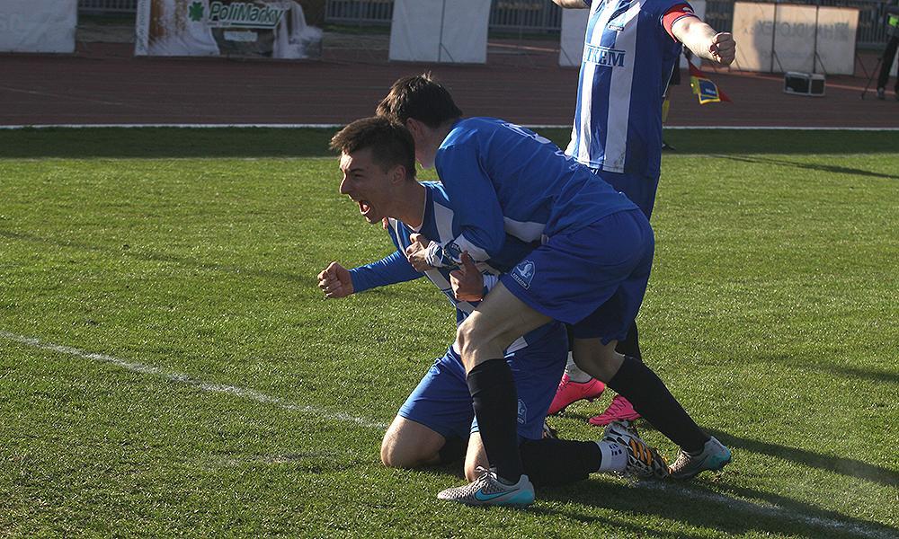 Patryk Zieliński w Derbach Rzeszowa strzelił pięknego gola.