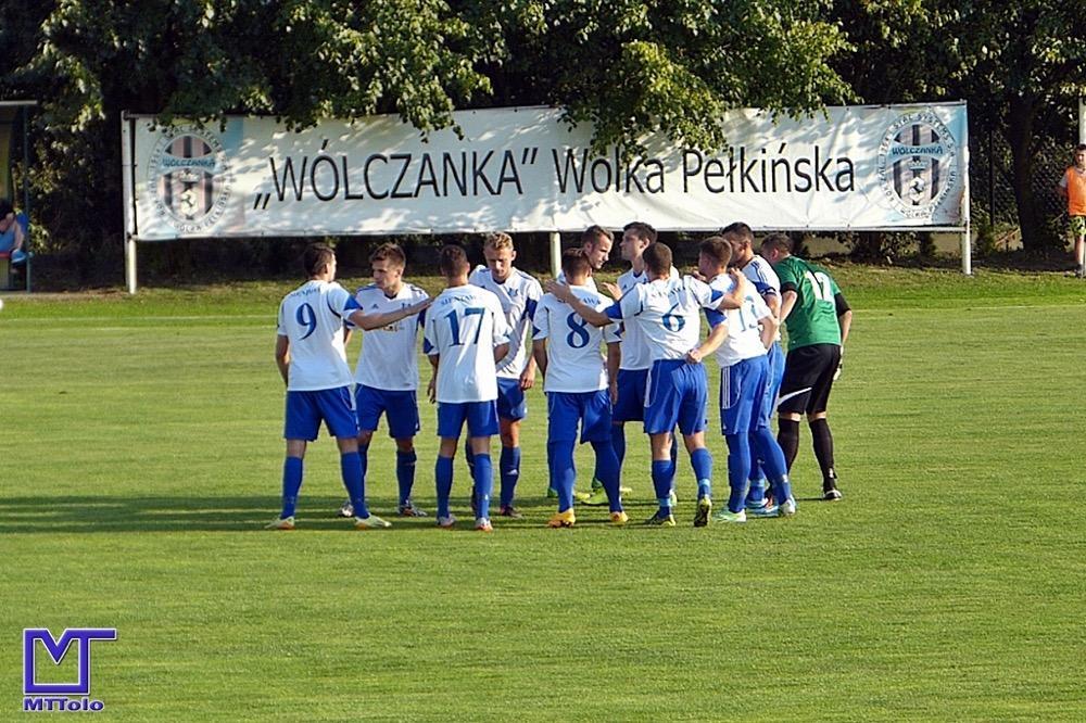 Zawodnicy Sokoła Sieniawa odnieśli 11 zwycięstwo w sezonie, w tym czwarte na wyjeździe (fot. Mieczysław Turczyn)