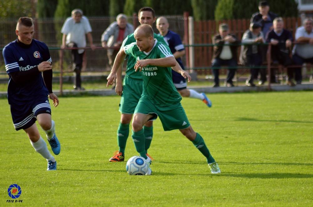 Granica Stubno (na zielono) może za dwa miesiące cieszyć z awansu do 4 ligi (fot. Adrianna Popkiewicz)
