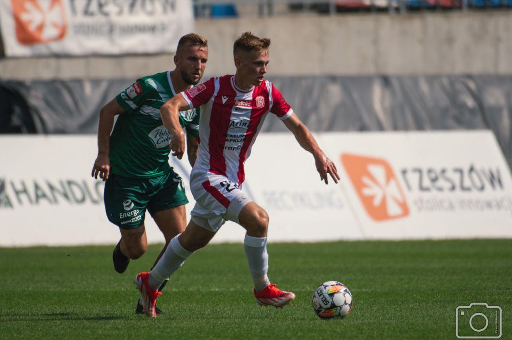 Na zdjęciu Kornel Rębisz (w barwach Resovii) (fot. P. Golonka/ Resovia)