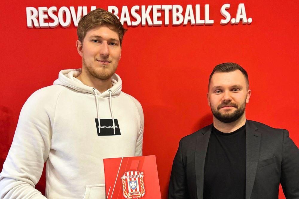 Mateusz Kulis został nowym zawodnikiem OPTeam Energia Polska Resovii (fot. Resovia Rzeszów Koszykówka)