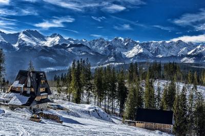 Zimowa wyprawa w Tatry. Jak się przygotować i czego unikać?