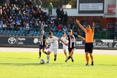 4 liga: Szlagier w Jarosławiu i pojedynki sąsiadów z tabeli [ZAPOWIEDŹ 16. kolejki]