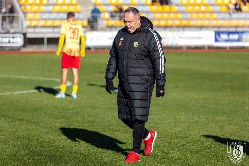 Na zdjęciu Ireneusz Pietrzykowski, trener Stali Stalowa Wola (fot. archiwum/ Daniel Tracz/ Stal Stalowa Wola)